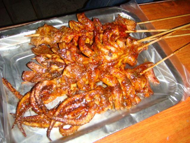 鐵板魷魚(yú)哪里最正宗？揭秘口味密碼，掌握這三點(diǎn)，你的生意也能火遍全城！
