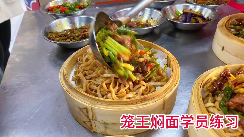 擺攤賣(mài)籠籠面，1 小時(shí)賣(mài) 1600 元？關(guān)鍵在 3 點(diǎn)！